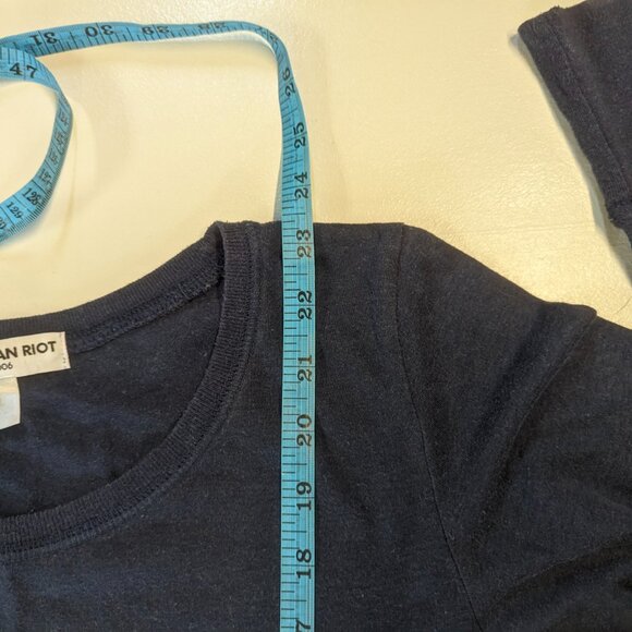 Sub_Urban Riot Girls Size XL Long Sleeved Navy Tee - Picture 8 of 10